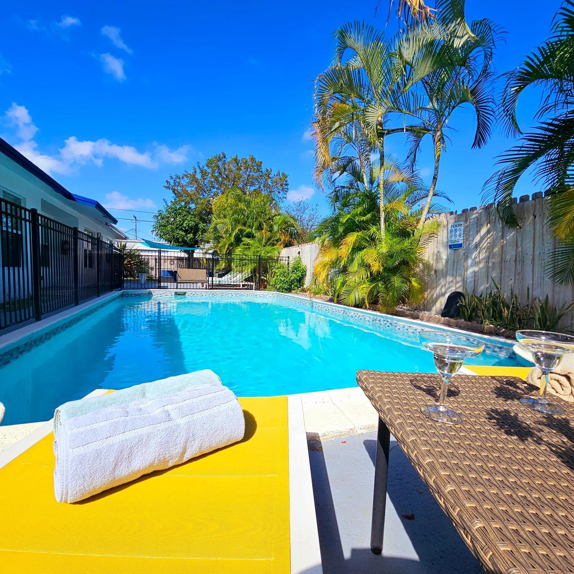 Equipped House W Pool & Patios, Near The Beaches, Prime Location- Ideal For Small Families, Coastal Haven Φορτ Λόντερντεϊλ Εξωτερικό φωτογραφία